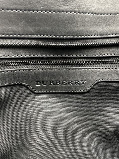 burberry laukku|burberry signatures for men.